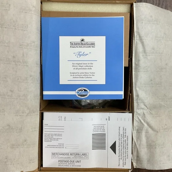 Ashton Drake - Tyler 10"  - #94243 NIB - Picture 4 of 9